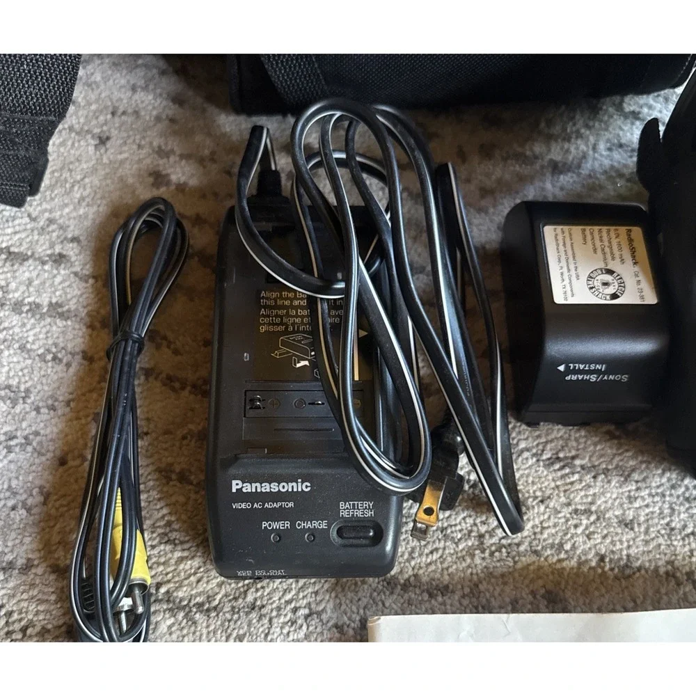 Panasonic PV-D209D PalmCorder VHS-C Camcorder Video Recorder Camera Tested Works